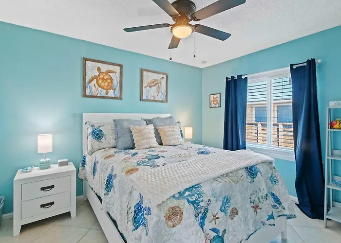 Holiday home Group Escape Book 3 Near & Hangout *